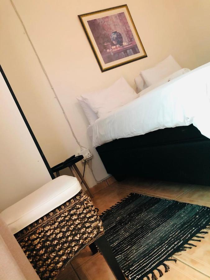 Mo-Nize Villa Guesthouse Otjiwarongo Εξωτερικό φωτογραφία